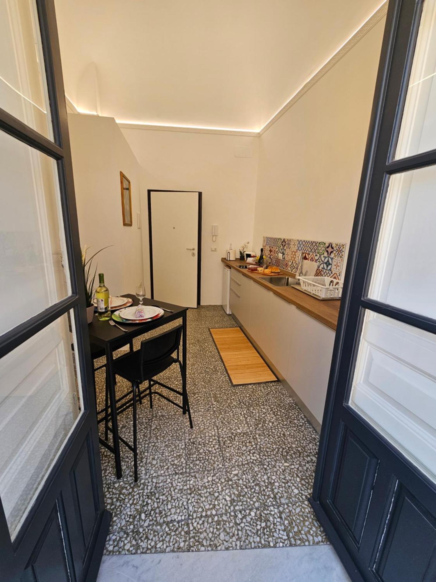 Grey House Apartments Katanya Dış mekan fotoğraf